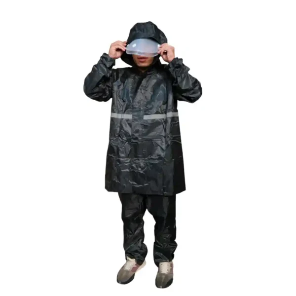 IMPERMEABLE RAIN COAT 01