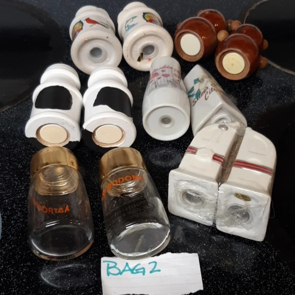 various salt pepper