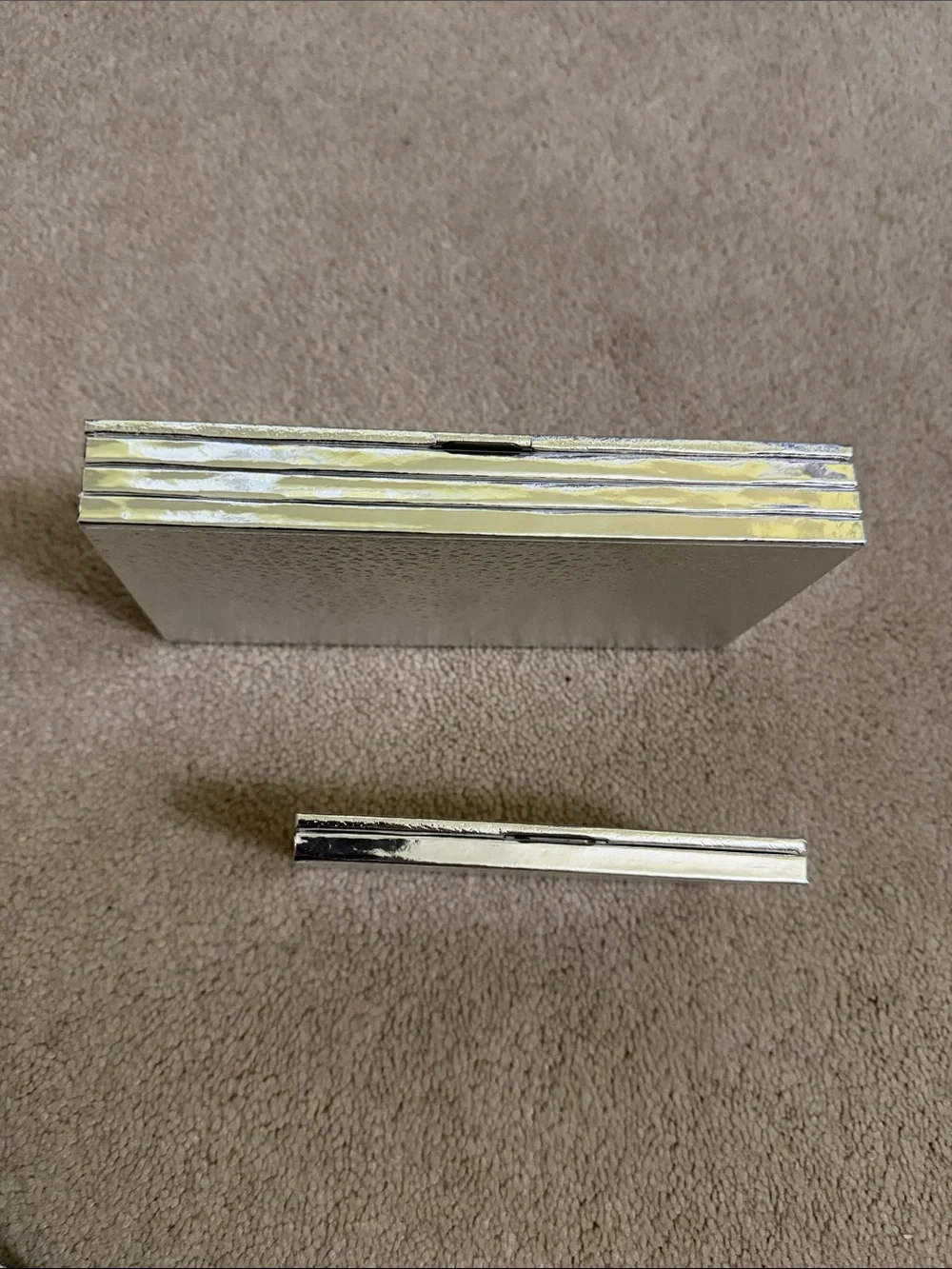 Seint silver makeup